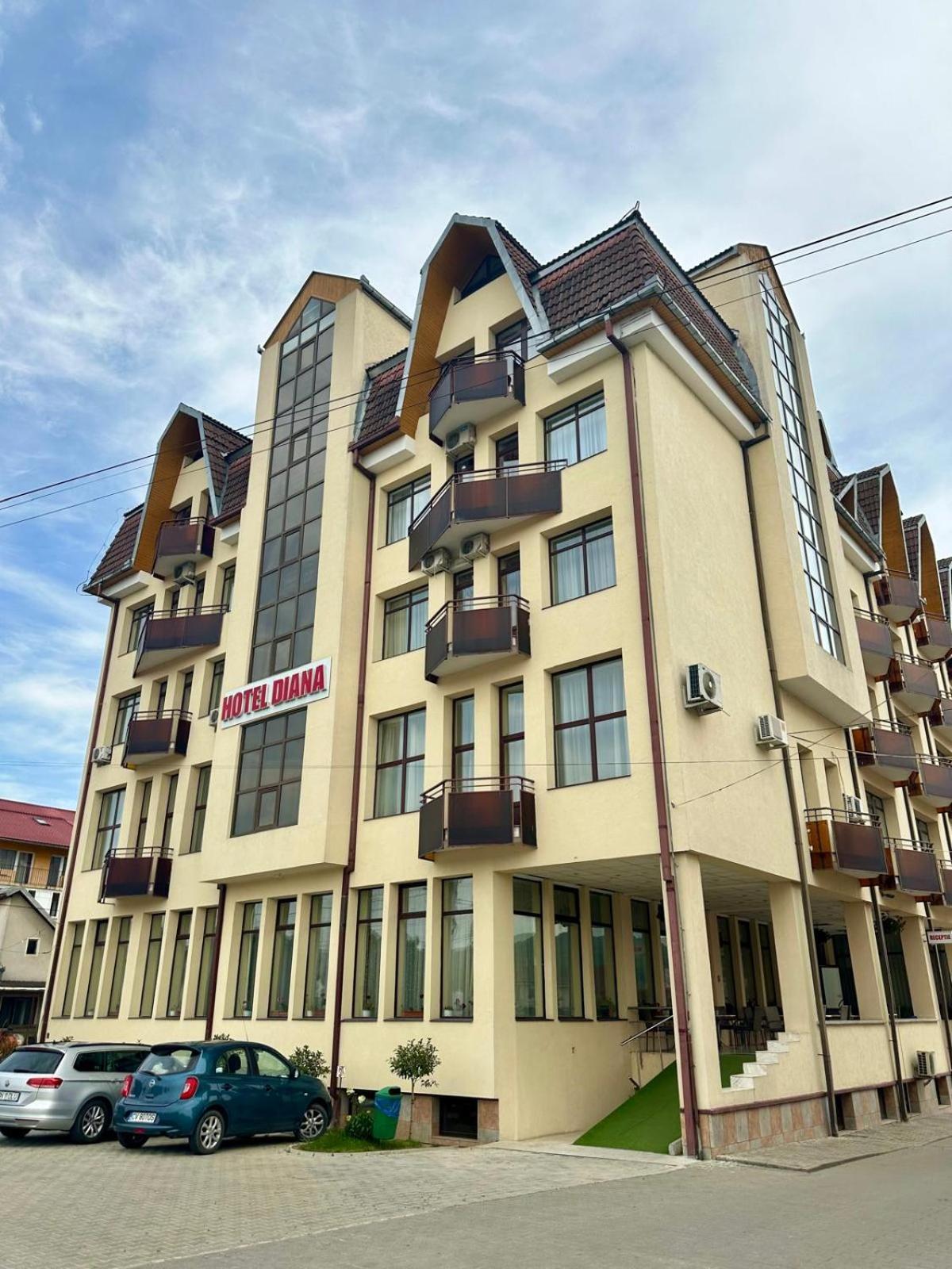 Hotel Diana Bistriţa エクステリア 写真
